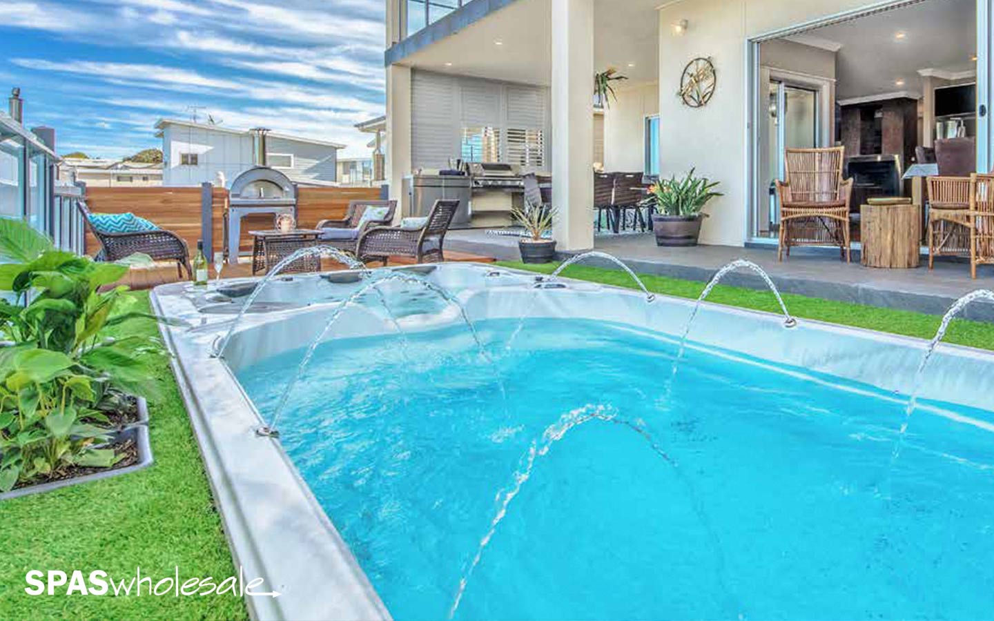 Thinking of buying a portable spa? 5 ways a spa can change your life for the better.